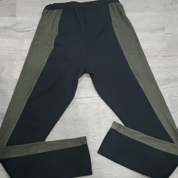 Black Side Stripe Ponte Leggings - Picture 3 of 3